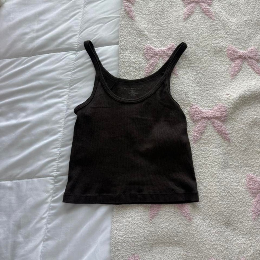 Brandy Melville Chocolate brown cropped ribbed tank top - Picture 4 of 7